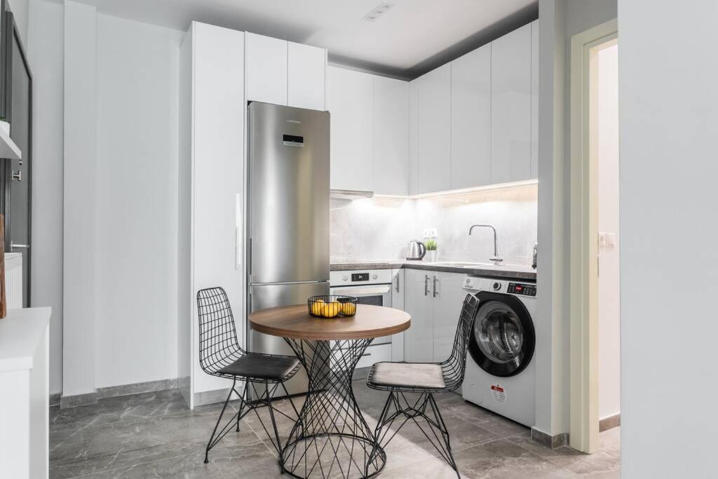 Sublime 1Br Apartment In Koukaki By Upstreet アテネ エクステリア 写真